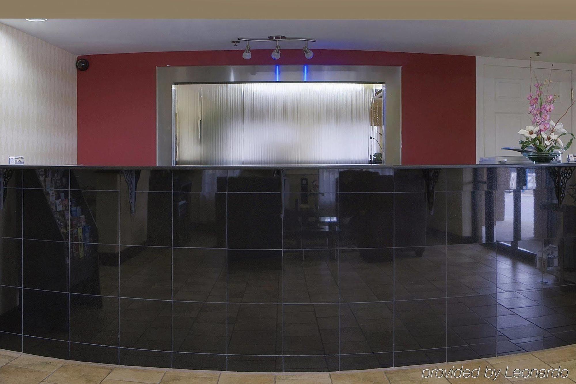 Days Inn By Wyndham Лебанон Интерьер фото